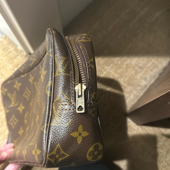 LOUIS VUITTON Vintage Monogram Trousse 23 Toiletry Cosmetic Case Bag - Picture 6 of 7